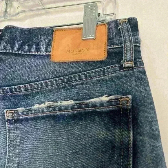 Moussy Kelly Tapered Distressed Skinny Jean in Dark Wash Size 26 - Picture 9 of 13